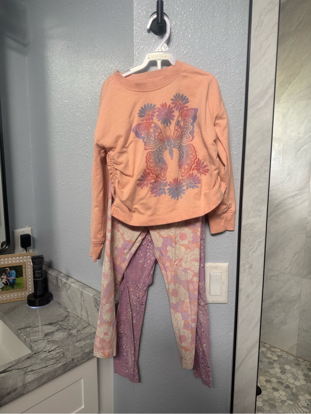 Bundle Oshkosh and Jessica Simpson brand. 5-6x